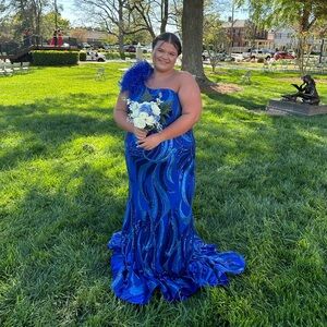 Meet your Posher, Shelby